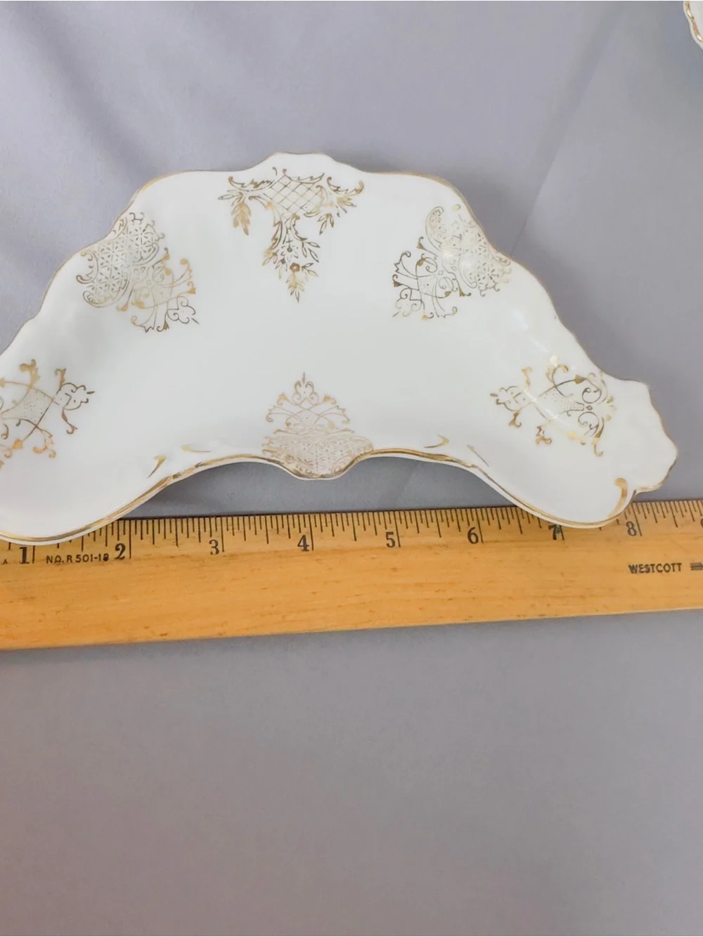 Set of 2 Vintage Andrea Sadek Porcelain Gold Design Bone Dishes Trinket Kidney